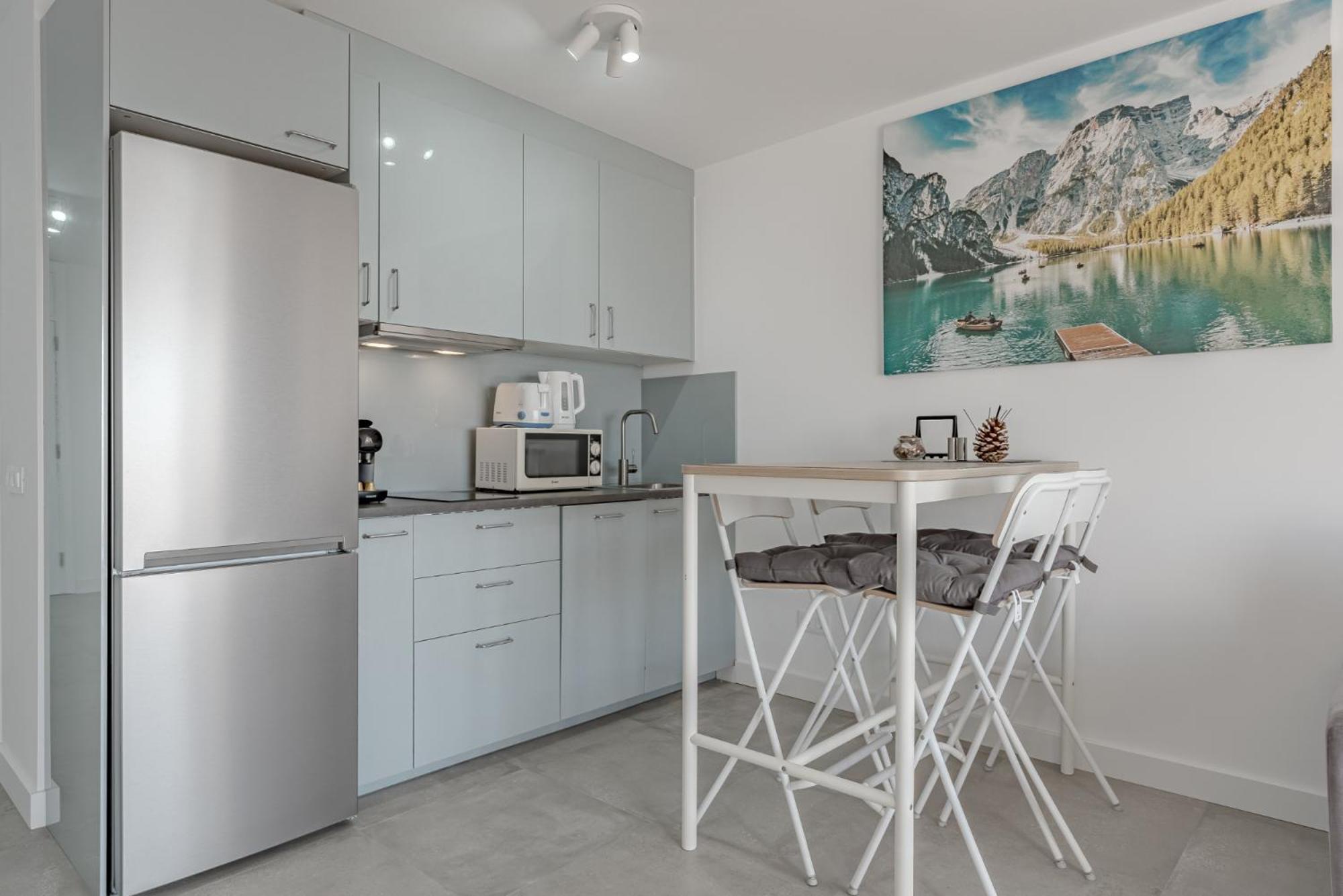 Ocean View Apartments In Park Royal I Адехе Екстериор снимка