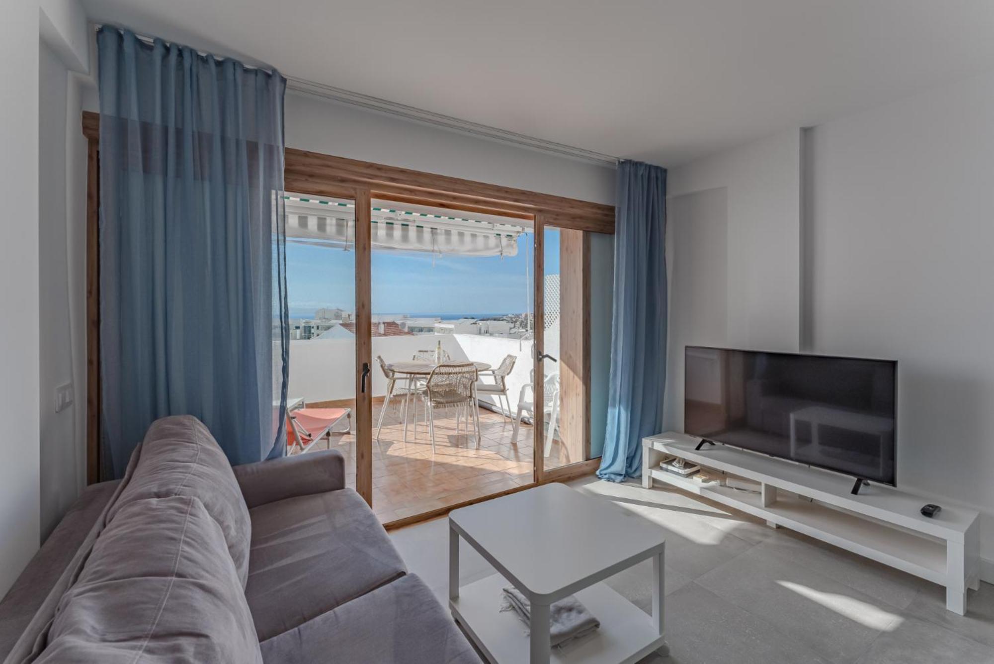 Ocean View Apartments In Park Royal I Адехе Екстериор снимка