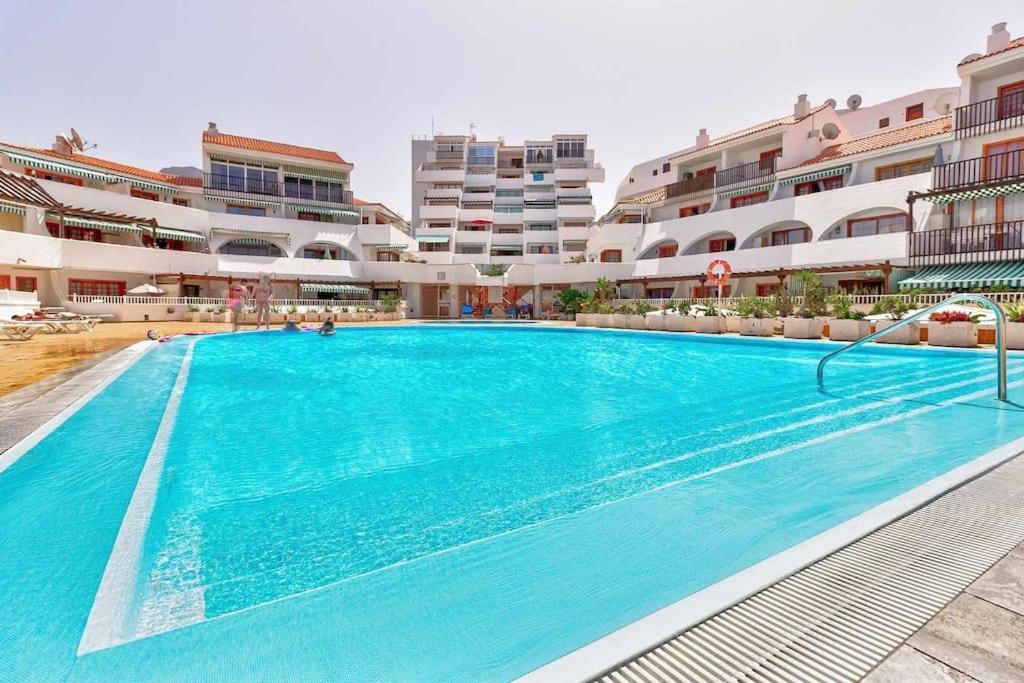 Ocean View Apartments In Park Royal I Адехе Екстериор снимка