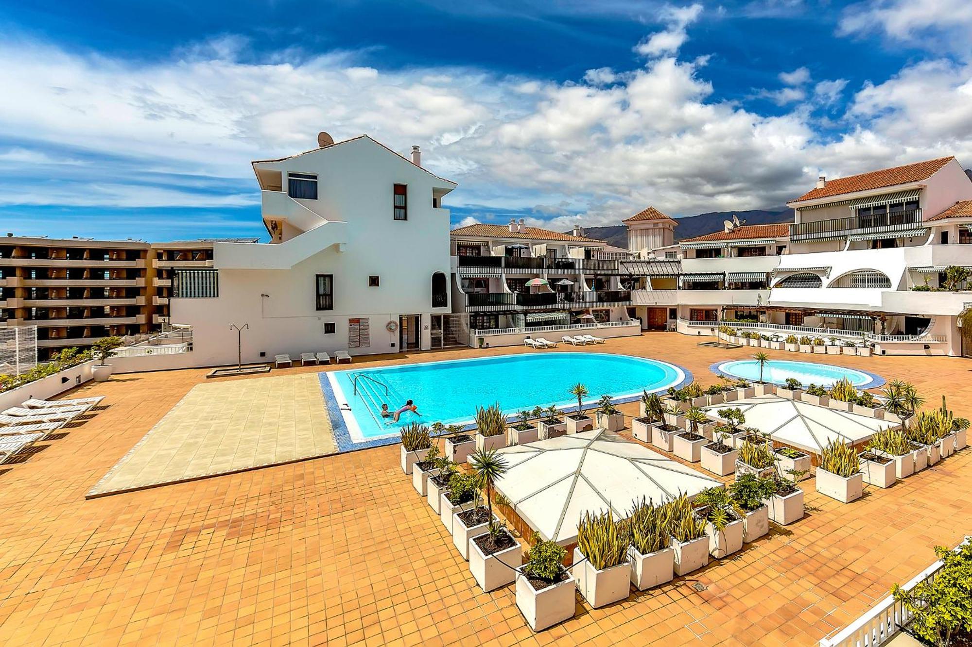Ocean View Apartments In Park Royal I Адехе Екстериор снимка